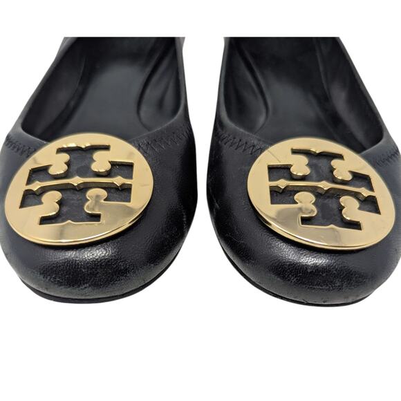 Tory Burch Minnie Black Leather Ballet Flats Gold Logo Size 8.5 - Picture 2 of 6